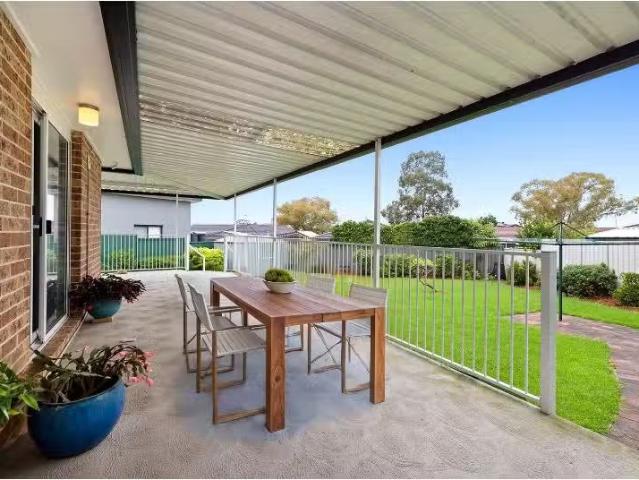 Nice 3 BR 14 Cygnet Avenue, Green Valley House for rent Liste.