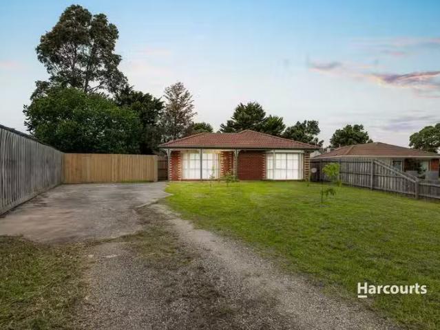 New 3 BR 16 Cyprus Place, Pakenham, VIC 3810 House for Rent