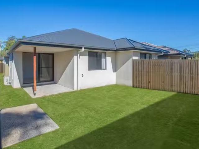 Cozy 3 BR 1/6 Miamax Place, LOGAN RESERVE, QLD 4133 House fo.