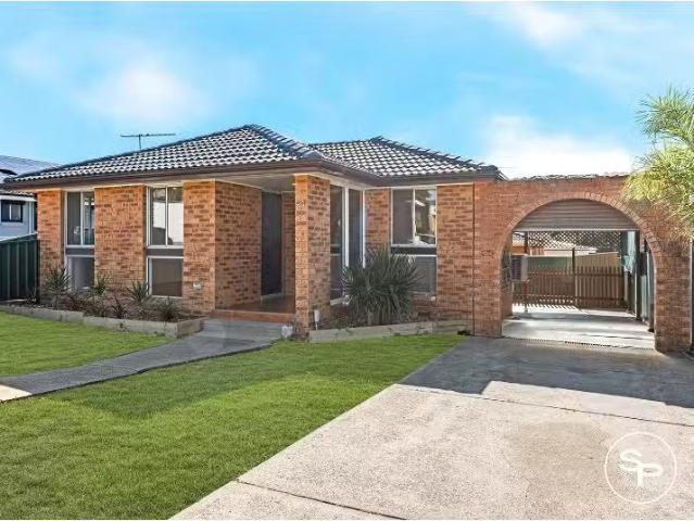 New 3 BR 19 Turquoise Crescent, Bossley Park House for rent L.
