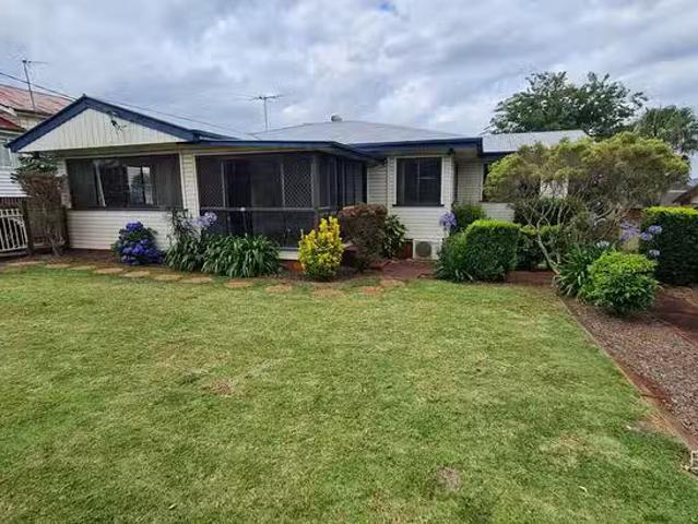 Rental! 3 BR 1 O'quinn Street, Harristown, QLD 4350