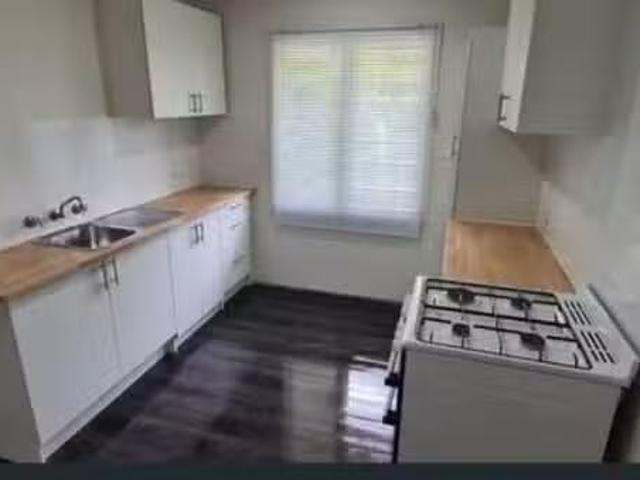 Cozy 3 BR 20 Cabarita Road, Armadale, WA 6112