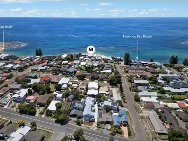 Charming 3 BR 2/102 Bay Road, Blue Bay Townhouse for rent Lis.