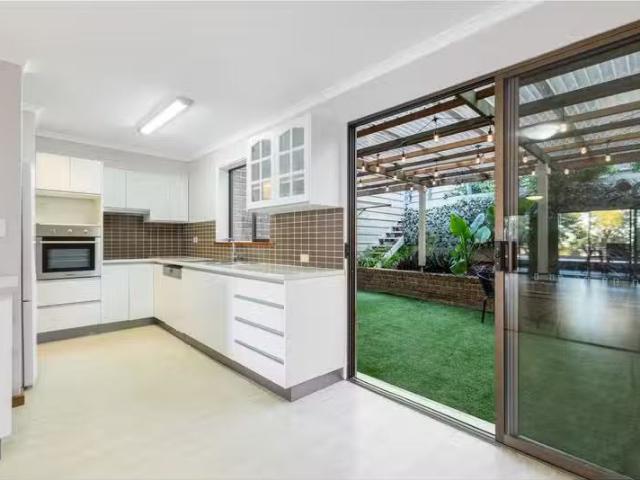 Charming 3 BR 2/11 Tennyson Terrace, PORT LINCOLN, SA 5606 H.