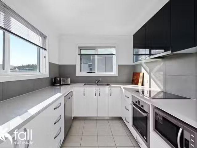 Nice 3 BR 2/19 Walana Street, Geilston Bay, TAS 7015