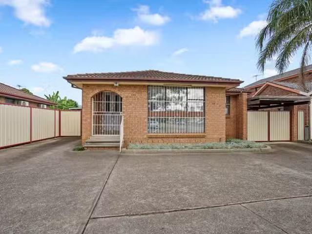 Rental! 3 BR 245 Mimosa Road, Greenfield Park, NSW 2176