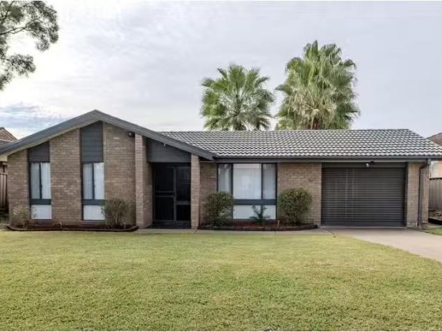 Unique 3 BR 24 Arafura Avenue, Cranebrook House for rent List.