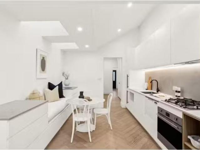 Deal! 3 BR 25 Briggs Street, Camperdown House for rent Listed.