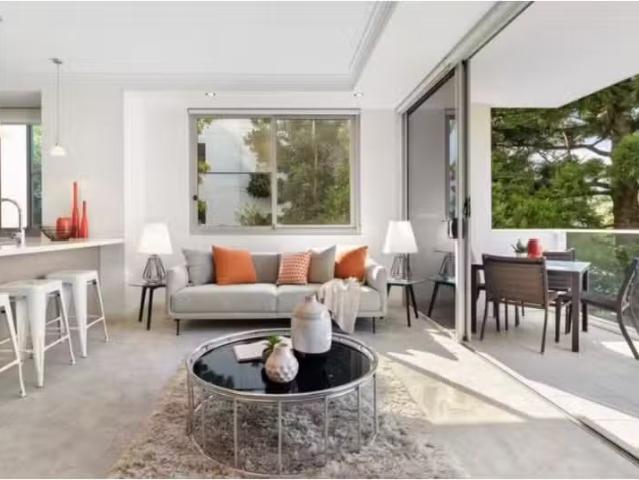Just in! 3 BR 26/30 Stanley Street, St Ives Apartment for rent.