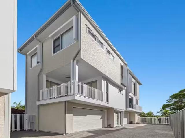 New 3 BR 2/64 Pearl Street, KINGSCLIFF House for rent Listed.
