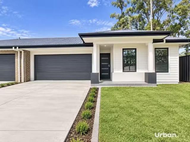 Nice 3 BR 2/66 O'Shea Circuit, Cessnock House for rent Listed.