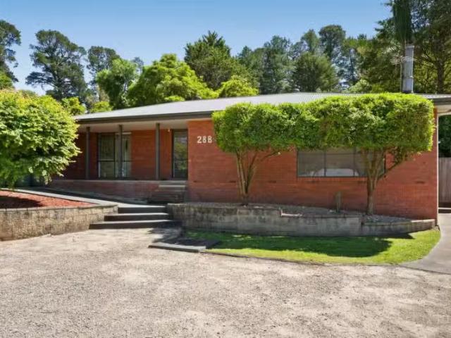 Nice 3 BR 28B Clematis Rd, Mount Evelyn VIC 3796 House For L.