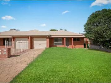 Rental! 3 BR 29 Katrina Circuit, Corowa Townhouse for rent Li.