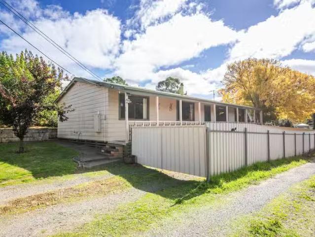 Charming 3 BR 2A Elder Street, NAIRNE, SA 5252 House for Rent