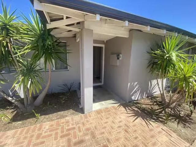 Rental! 3 BR 37 Admiral Grove, Heathridge, WA 6027