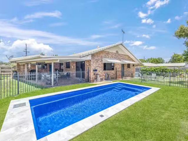 Rental! 3 BR 34 Leivesley Street, Bundaberg East, QLD 4670