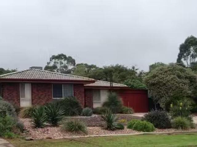 Charming 3 BR 35 Easton Road, HAPPY VALLEY, SA 5159 House fo.
