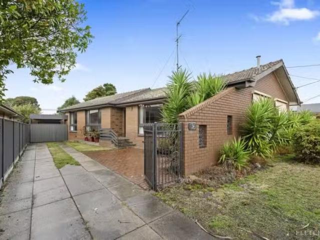 Nice 3 BR 36 Harold St, Wendouree VIC 3355 House For Lease
