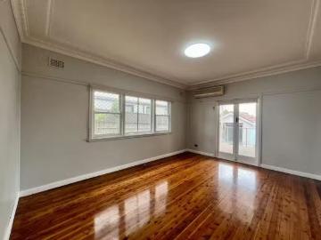 Unique 3 BR 38 Morven St, OLD GUILDFORD House for rent Listed.