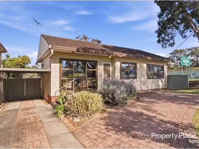 Rental! 3 BR 39 Alma Road, Padstow House for rent Listed by J.