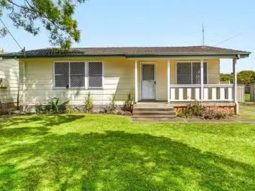 New 3 BR 3 Oak Avenue, CASINO, NSW 2470 House for Rent
