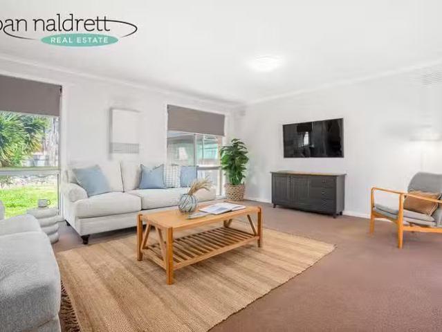 Rental! 3 BR 3 Oslo Court, Wodonga, VIC 3690