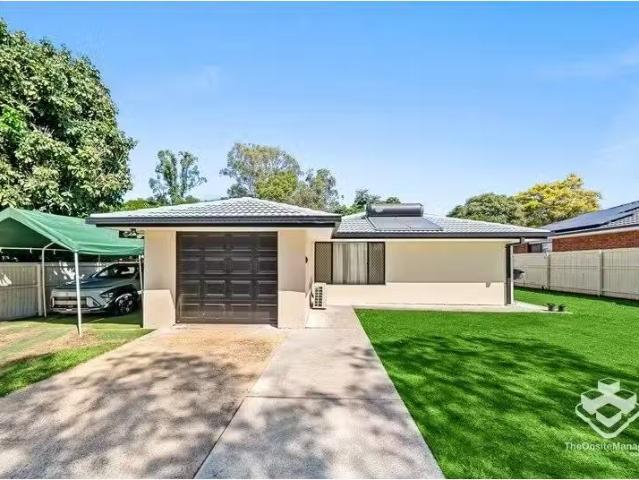 Just in! 3 BR 3 Calliope Street, Runcorn House for rent Liste.