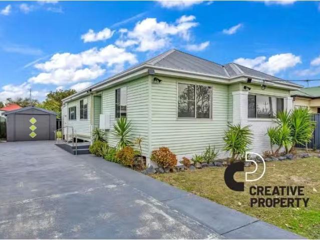 For Rent! 3 BR 3 Taylor Road, Fern Bay House for rent Listed.