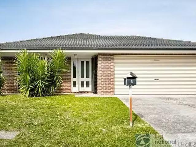 Just in! 3 BR 3 Whipbird Court, Pakenham, VIC 3810