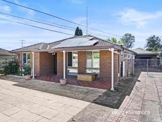 Cozy 3 BR 3A Flinders St, Mount Druitt House for rent Listed.