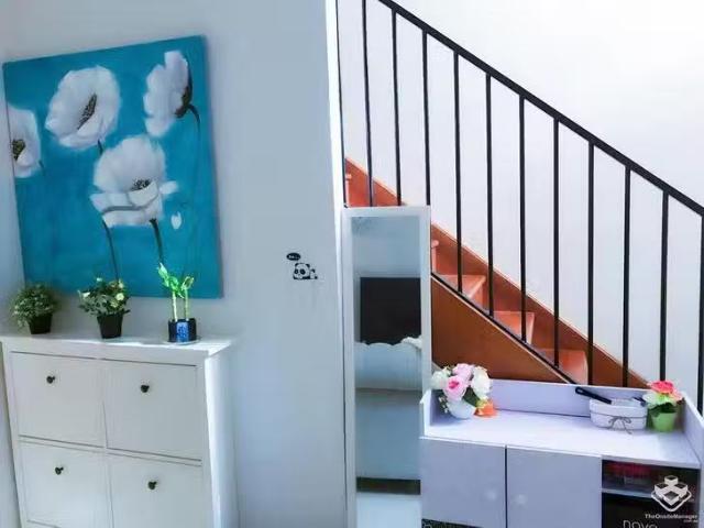 Just in! 3 BR UNIT2/27 Lantau Crescent, Varsity Lakes, QLD 4227