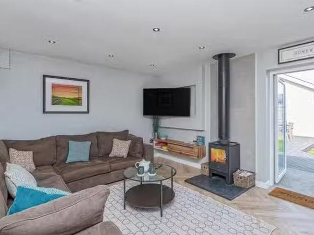 Rental! 3 BR Cefn Y Gader