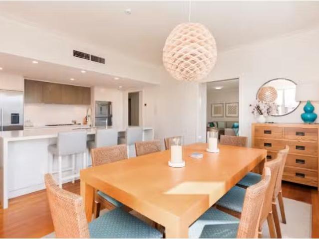 Cheap 3 BR ID:21174033/6 Merthyr Road, New Farm Apartment for.