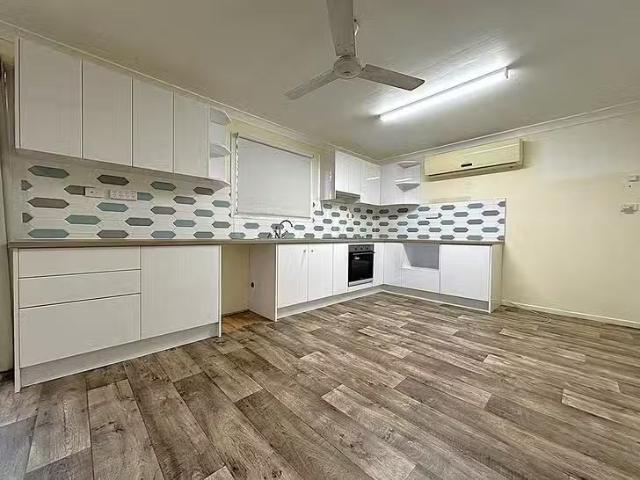 Unique 3 Brigalow Street, Barcaldine, QLD 4725
