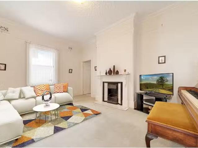 Unique 3 Carlotta Street, Greenwich House for rent Listed by.