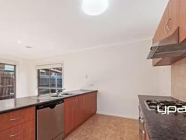 Rental! 3 Murdoch Court, Sunbury, VIC 3429