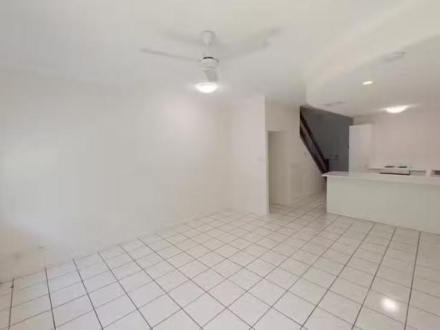 Just in! 10/42 Springfield Crescent, Manoora, QLD 4870