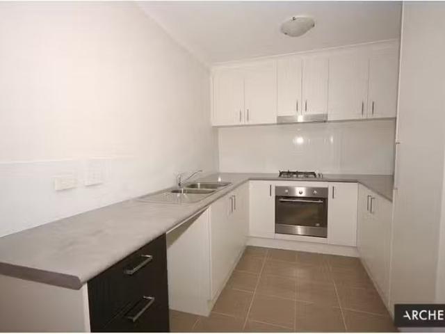 Cozy 104 Oodgeroo Ave, Franklin Townhouse for rent Listed by.