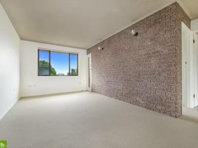 Rental! 10/57 Campbell Street, WOLLONGONG Apartment for rent.