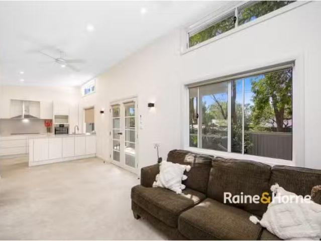 Rental! 106a Brisbane Ave, UMINA BEACH Apartment for rent Lis.