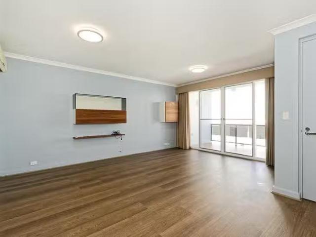 Charming 10/71 Parry Street, Perth, WA 6000