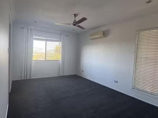 Unique 1074 South Pine Road, Everton Hills, QLD 4053