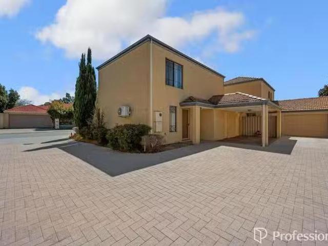 Deal! 10/7 Gochean Avenue, Bentley, WA 6102