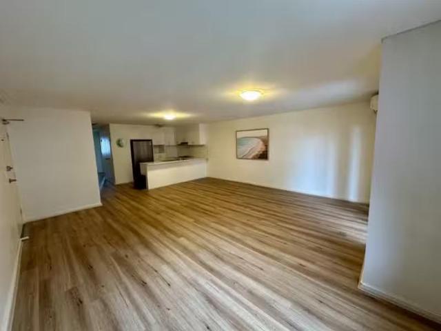 Cheap 10/11 13 Durham St, Mount Druitt Apartment for rent Lis.