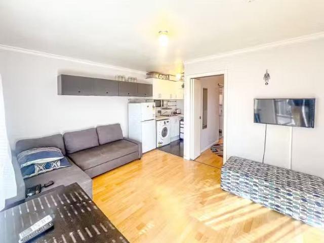 Rental! 10/125 Arthur Street, FAIRFIELD, VIC 3078 House for.