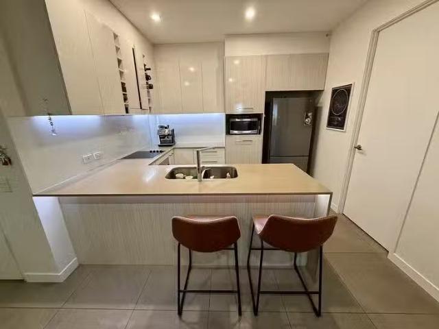 Unique 10/25 Worden Street, Morningside, QLD 4170