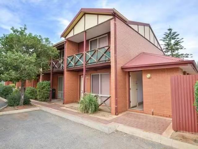 Nice 10/36 Piesse Street, Boulder, WA 6432