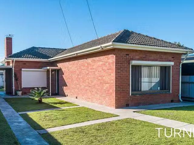Nice 103 Wattle Avenue, Royal Park, SA 5014