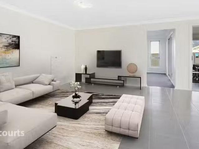 Rental! 10 Farmgate Crescent, CALDERWOOD, NSW 2527 House for.
