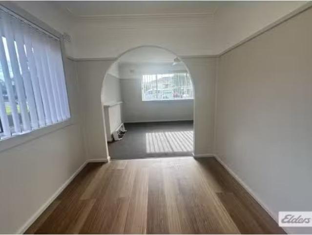 Just in! 10 Louis Street, Taree House for rent Listed by Carl.